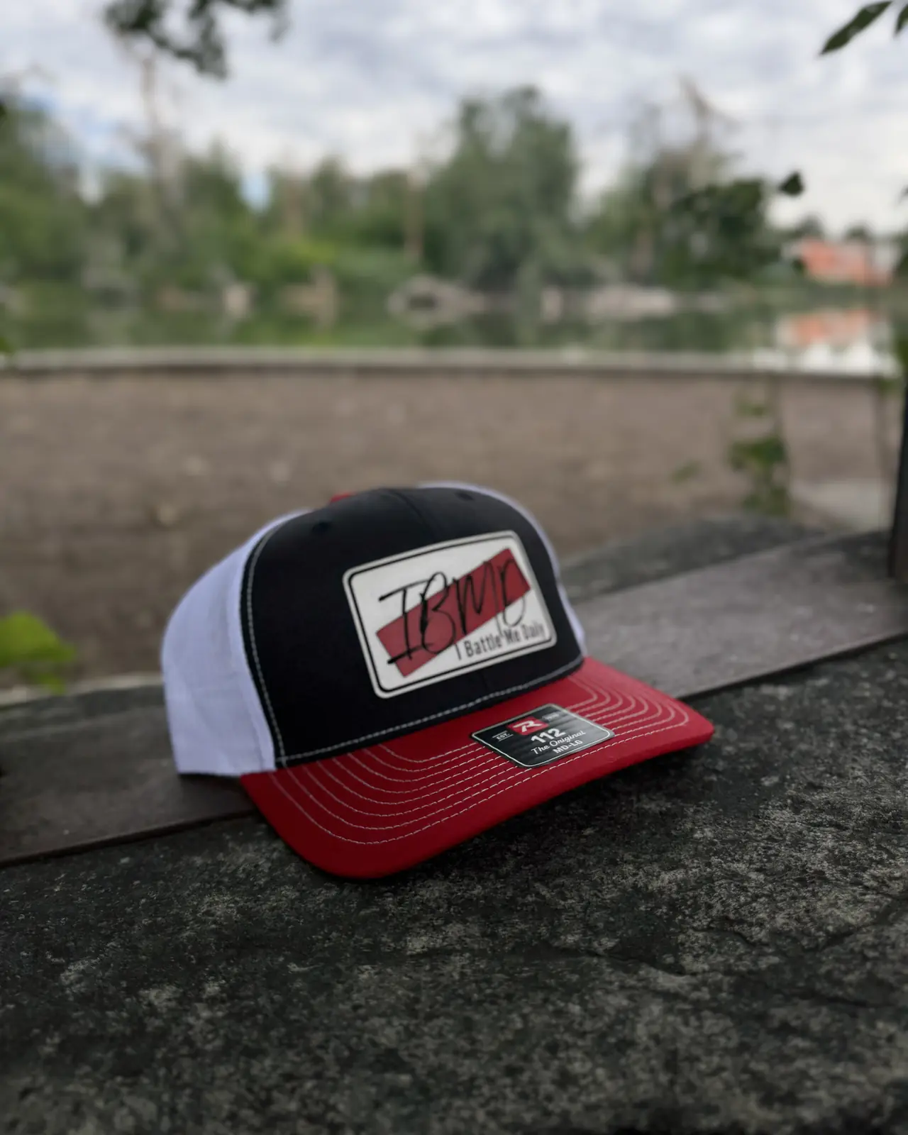Fire Red — Ivory Patch — photo 1